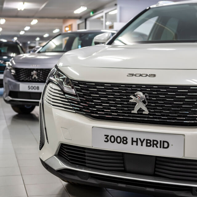 Mikä hybridiauto sopii sinulle: kevythybridi, hybridi, lataushybridi vai sittenkin sähköauto?