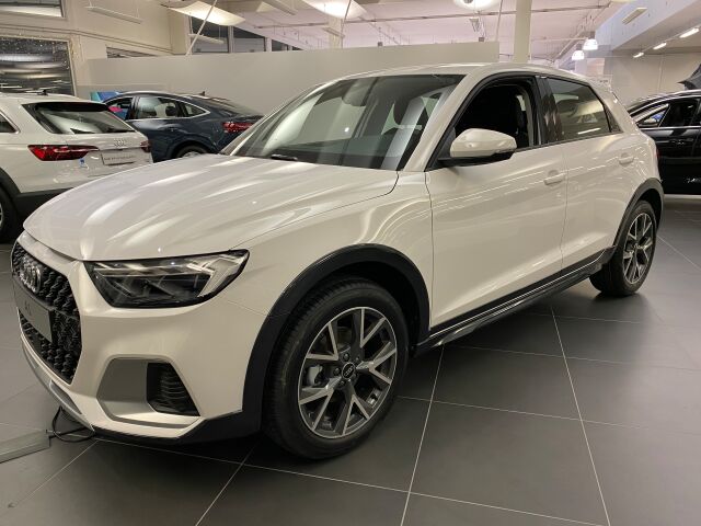 AUDI A1 2023