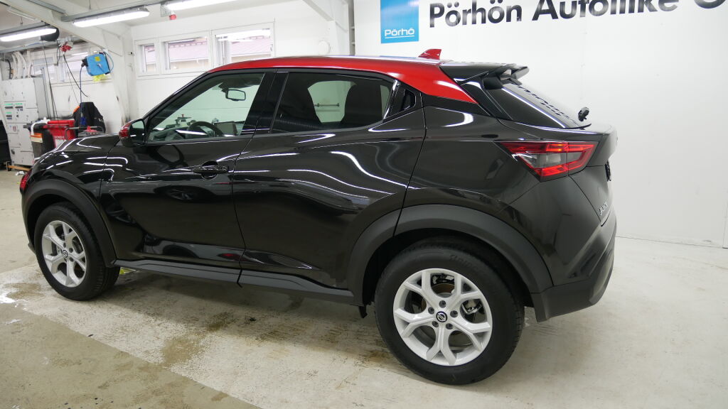 NISSAN JUKE 2021 DIG-T 114HP 6MT N-Connecta + Navi , HUIPPU , KAKSIVÄRINEN .