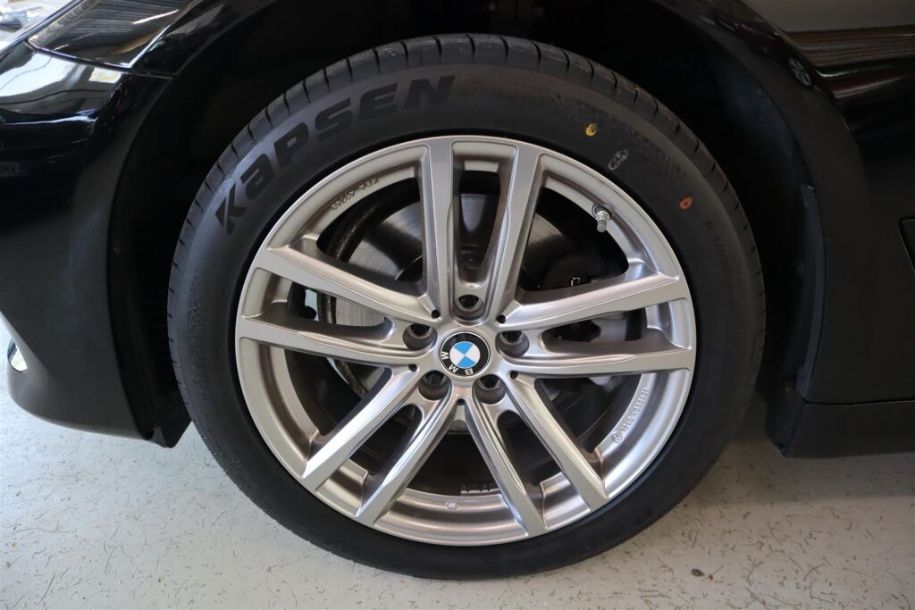 BMW 520 2018 G31 Touring 520d A Business Sport *** SIISTI,PERUUTUSKAMERA, AUTOMAATTI ***