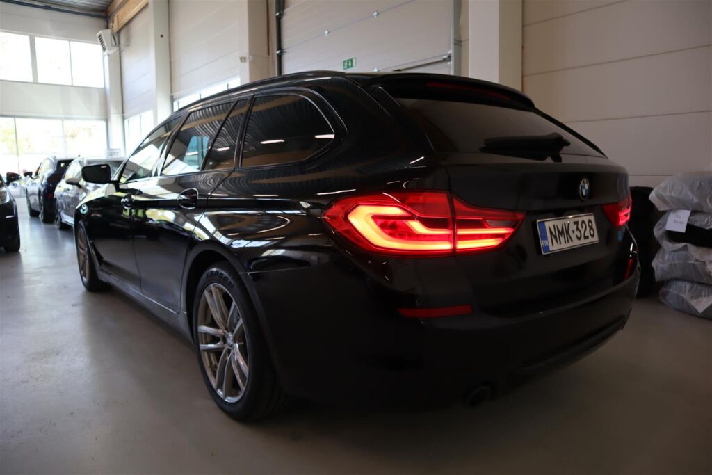 BMW 520 2018 G31 Touring 520d A Business Sport *** SIISTI,PERUUTUSKAMERA, AUTOMAATTI ***
