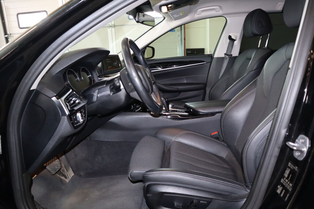 BMW 520 2018 G31 Touring 520d A Business Sport *** SIISTI,PERUUTUSKAMERA, AUTOMAATTI ***