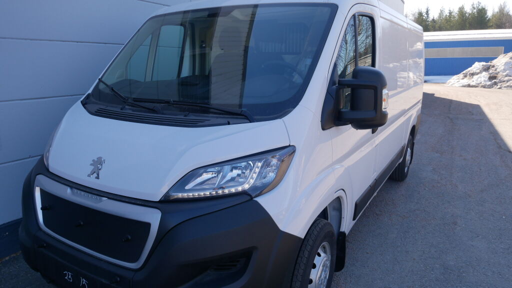 PEUGEOT BOXER 2022 L2H1 Pitkä 335 BlueHDi 120 sis.ALV , VALMIS AJOON !