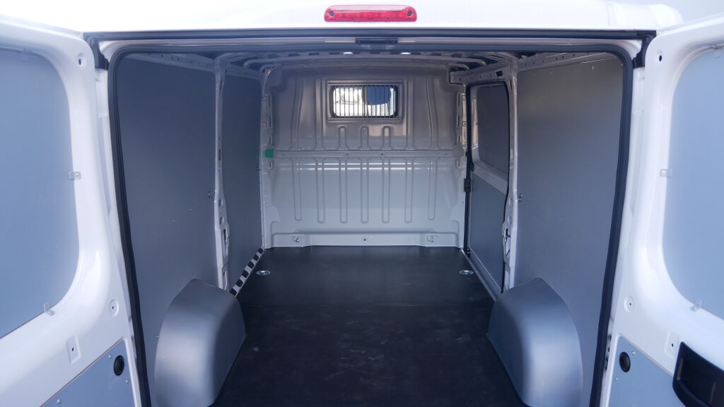 PEUGEOT BOXER 2022 L2H1 Pitkä 335 BlueHDi 120 sis.ALV , VALMIS AJOON !